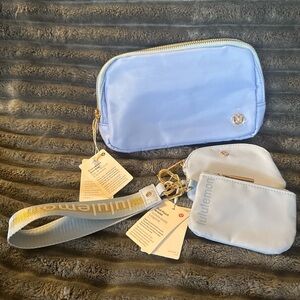 Lululemon Athletica Light Blue and White Accessory Set